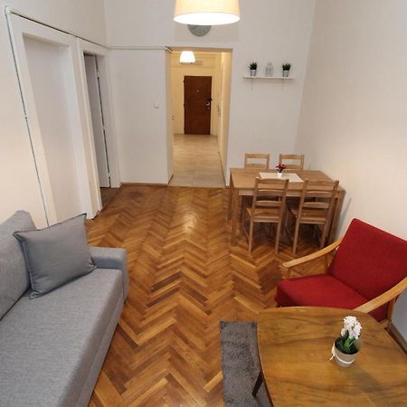 Zizka Home Apartments Praha Bagian luar foto