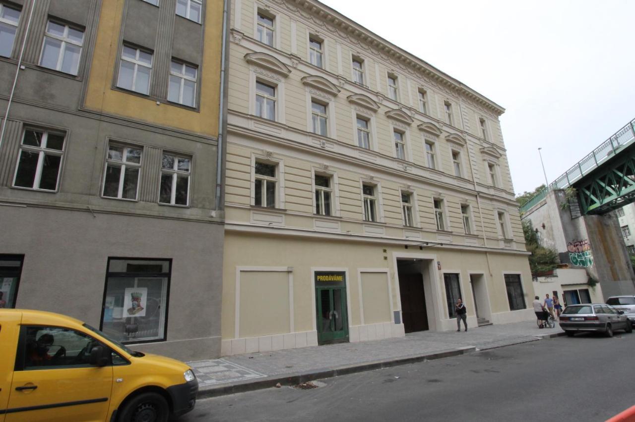 Zizka Home Apartments Praha Bagian luar foto