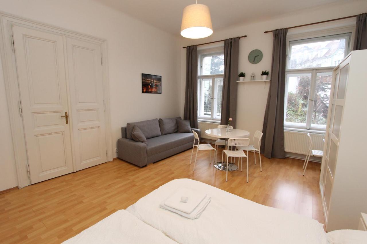 Zizka Home Apartments Praha Bagian luar foto