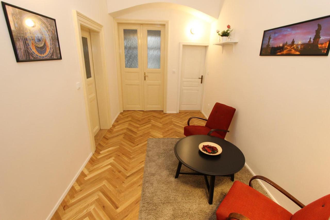 Zizka Home Apartments Praha Bagian luar foto