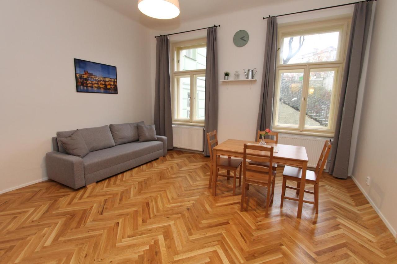 Zizka Home Apartments Praha Bagian luar foto