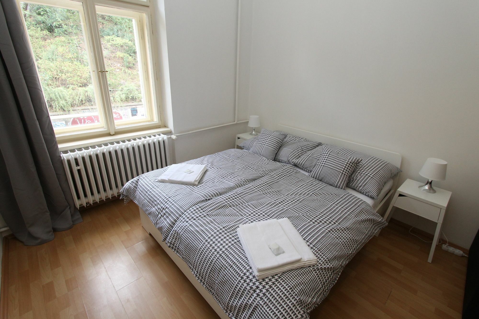 Zizka Home Apartments Praha Bagian luar foto